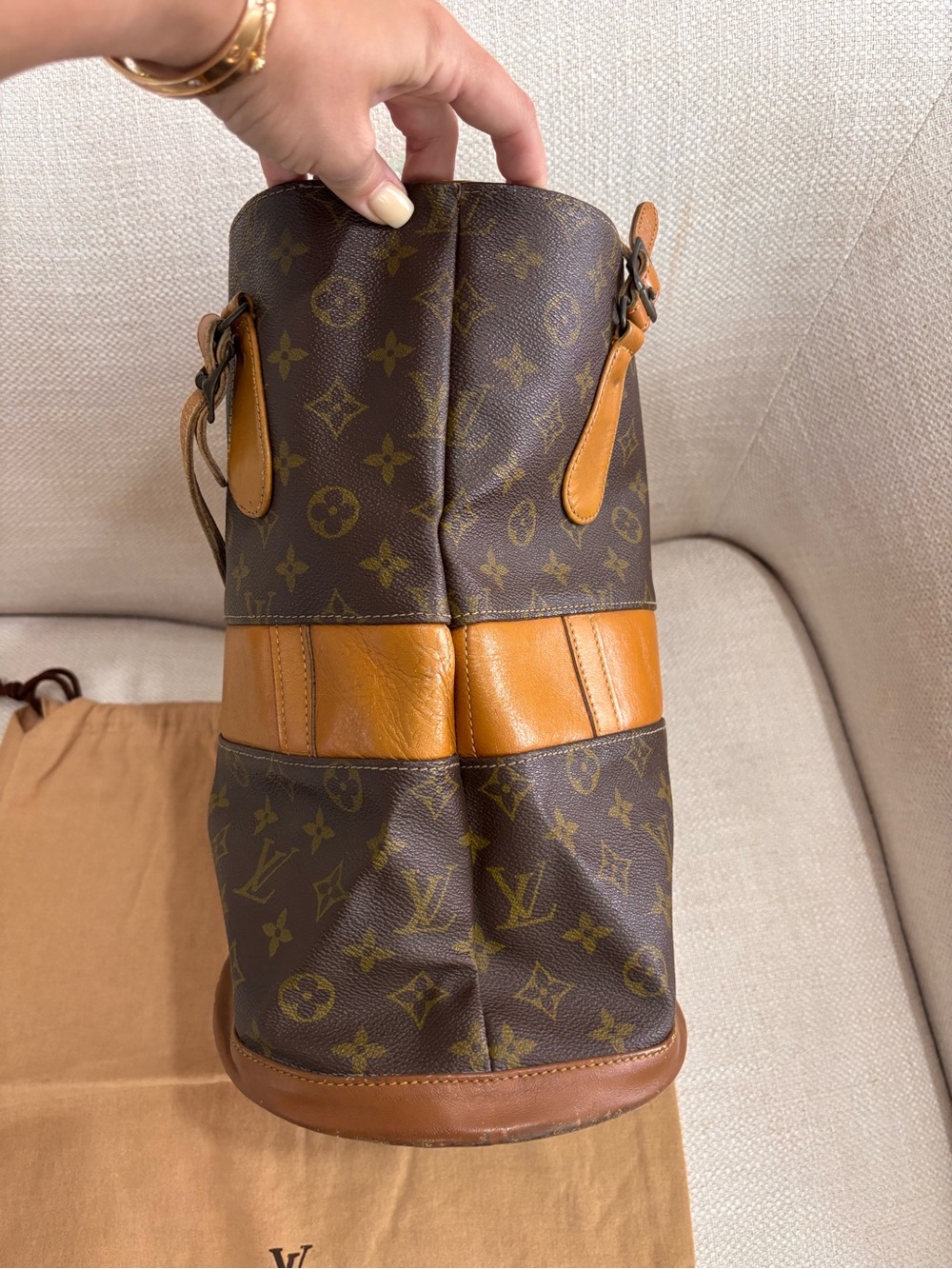 Authentic Louis Vuitton Bucket GM 1970s monogram vintage bag - Picture 4 of 14